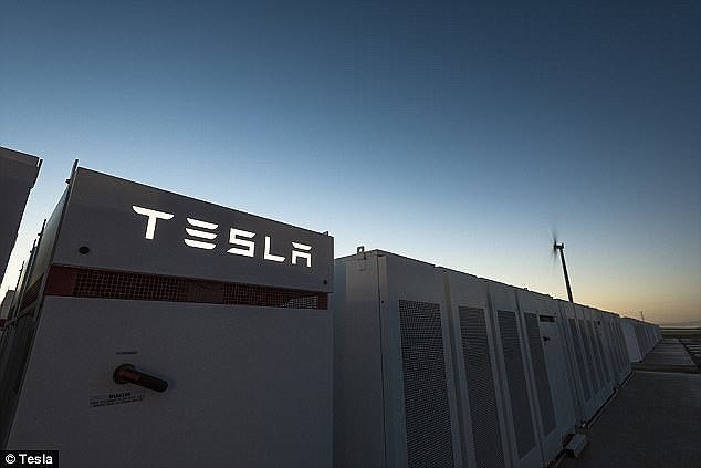 特斯拉已完成在澳大利亚的全球最大锂电池储能系统的建设