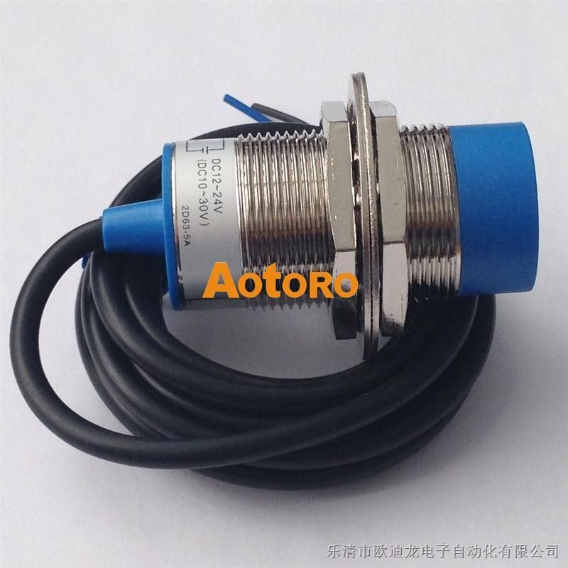 接近开关FR30-10DP3 LJ30A3-10-Z/CY特点: 1、灵敏度高,频率响应快,重复定位精度高,瞬变过程短,输出功率大,急电特性好,工作稳定可靠,使用寿命长等优点 2、红色LED显示可以检查传感器的状态,具有耐震,防水性好等特点。 3、经济并且简单的操作。 4、运用广泛,可替换小型开关和限位开关。 LJ30A3-系列其它型号: 埋入式: LJ30A3-10-Z/BX 直流三线NPN常开 LJ30A3-10-Z/AX 直流三线NPN常闭 LJ30A3-10-Z/CX 直流四线NPN常开+常闭 L