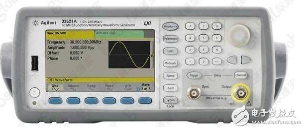 信号发生器是一种能提供各种频率、波形和输出电平电信号的设备。在测量各种电信系统或电信设备的振幅特性、频率特性、传输特性及其它电参数时，以及测量元器件的特性与参数时，用作测试的信号源或激励源。信号发生器又称信号源或振荡器，在生产实践和科技领域中有着广泛的应用。各种波形曲线均可以用三角函数方程式来表示。能够产生多种波形，如三角波、锯齿波、矩形波（含方波）、正弦波的电路被称为函数信号发生器。