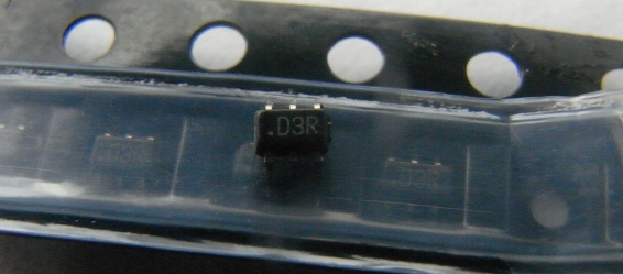 AD5621BKS  集成电路（IC）