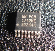 PCM1742KE 集成电路（IC）