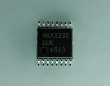 MAX3232EUE+T  	集成电路（IC）