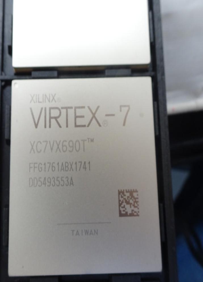 XC7VX690T-2FFG1761I处理器