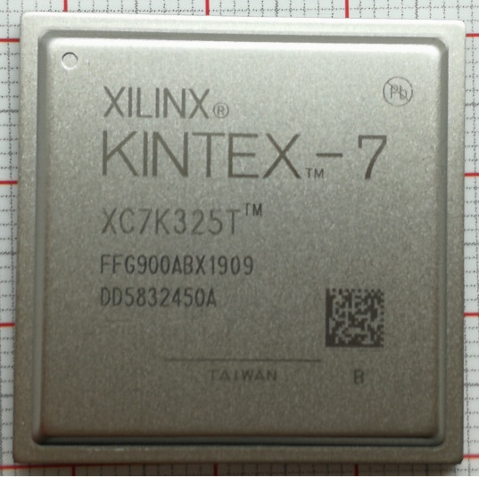 XC7K325T-2FFG900I  赛灵思  大量原装现货