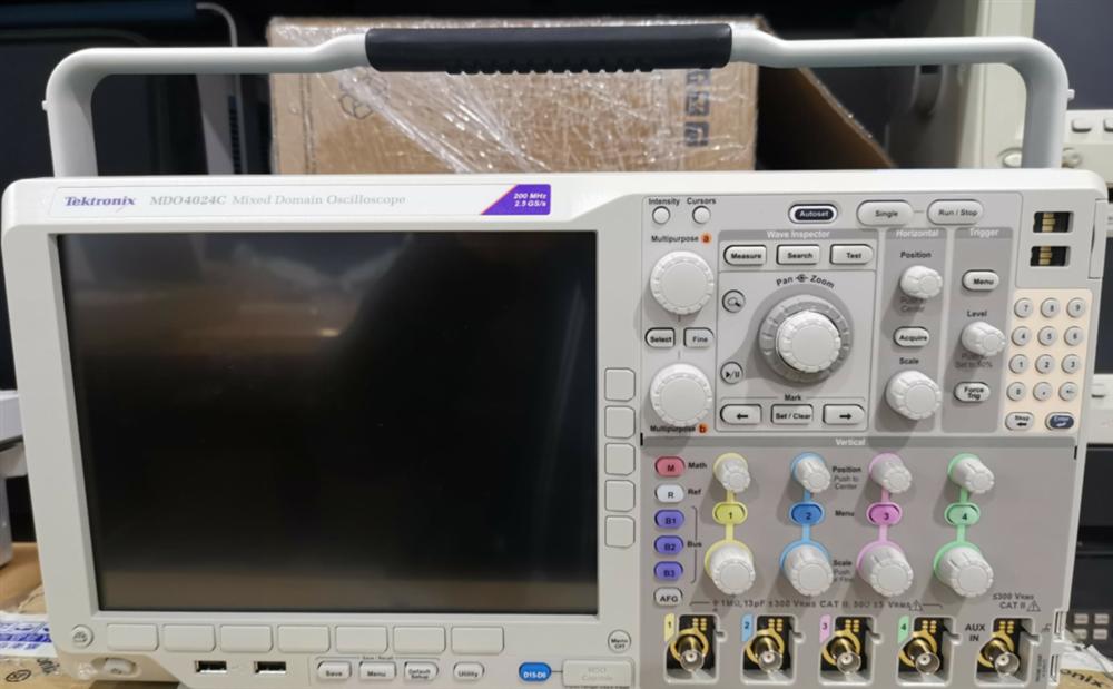 美国泰克(tektronix)MDO4024C数字示波器   4模拟通道 200MHz带宽